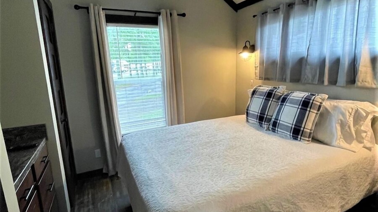 Photo of Bedroom in Gadsden