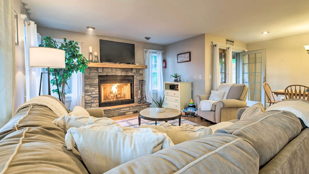 Photo of Livingroom in Paupack