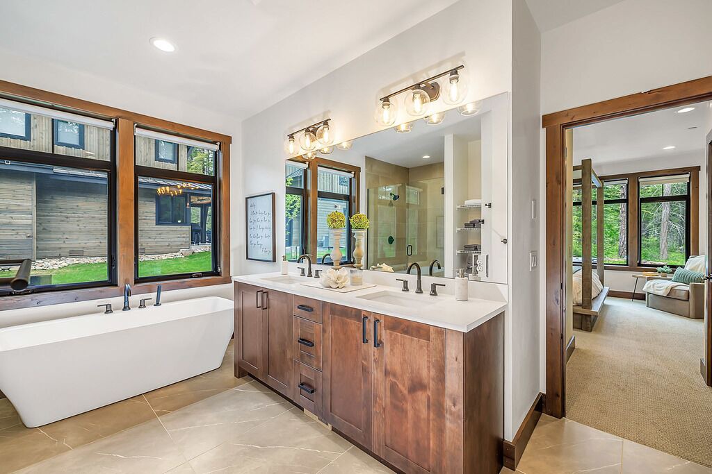 Photo of Bathroom in Roslyn