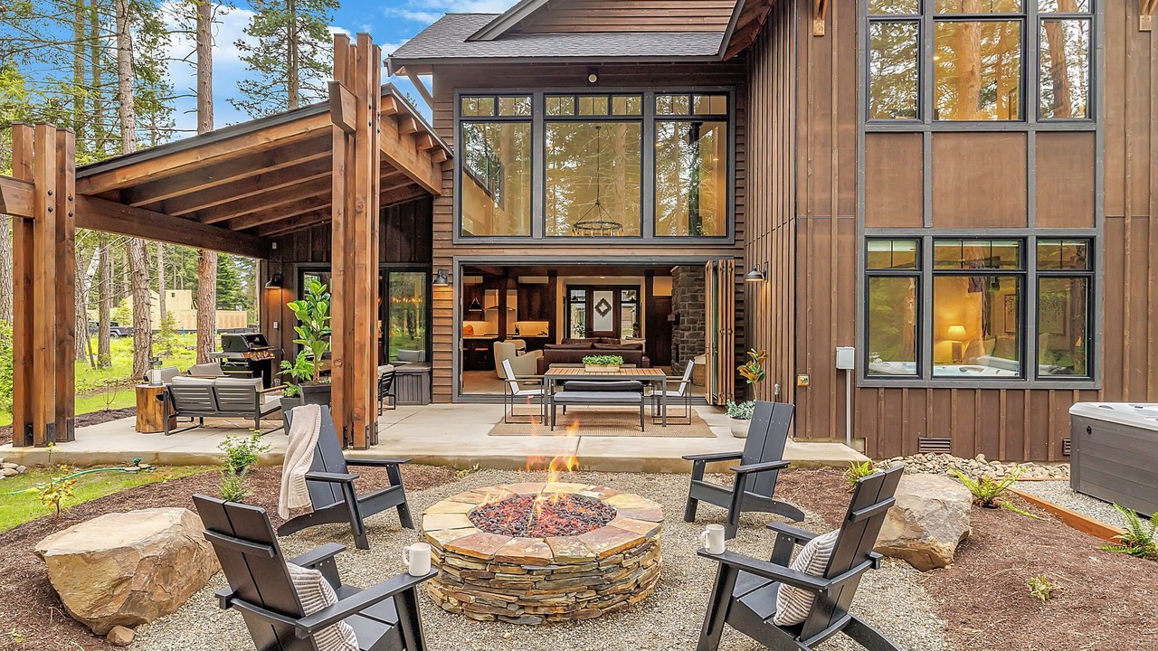 Photo of Outdoor in Roslyn