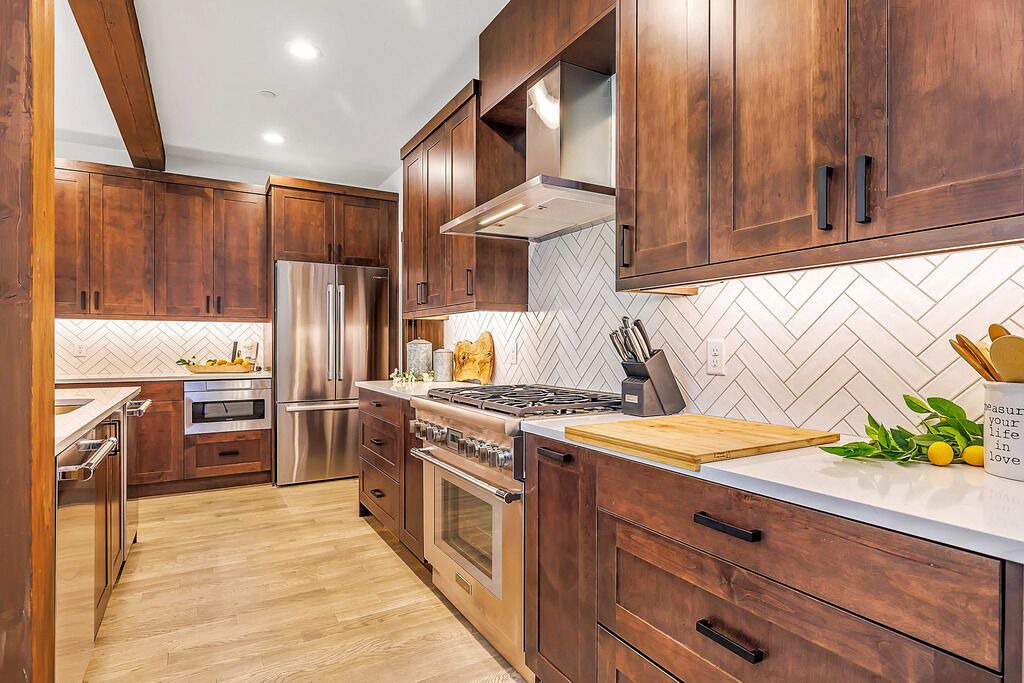 Photo of Others in Roslyn