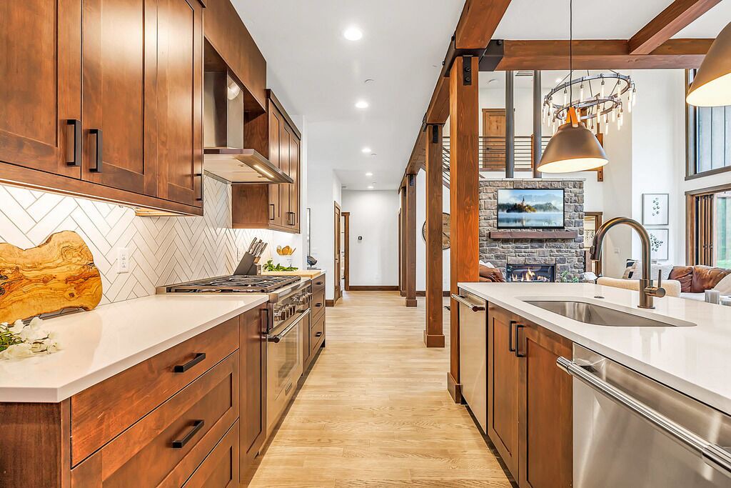 Photo of Others in Roslyn