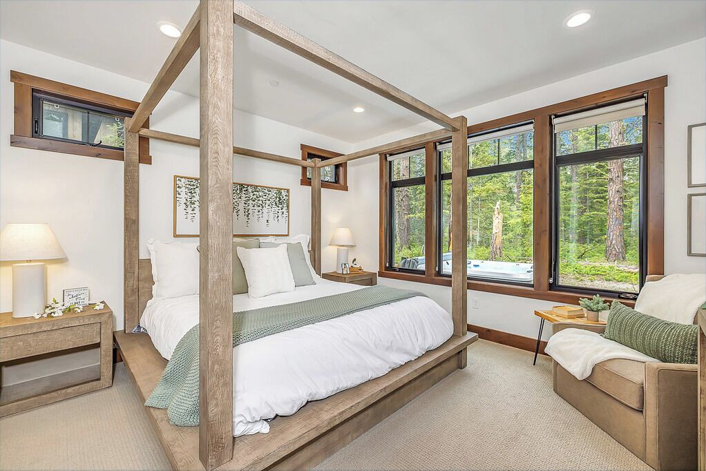 Photo of Bathroom in Roslyn