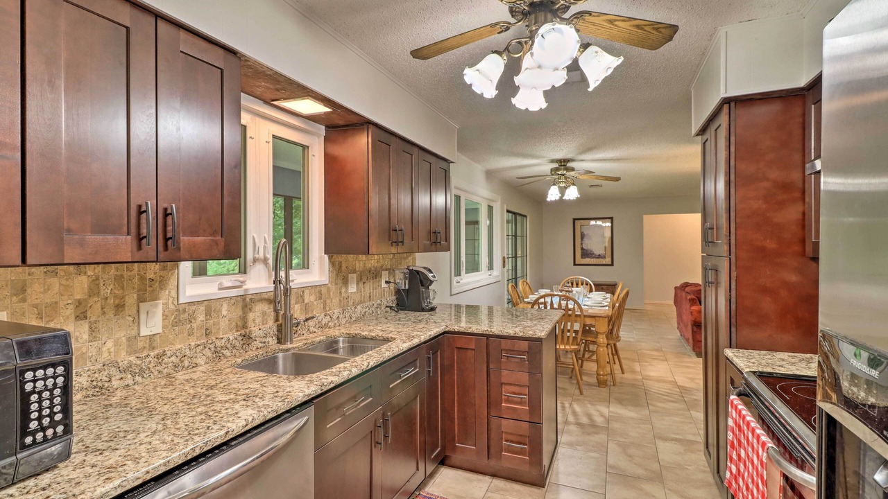 Photo of Kitchen in Lone Rock