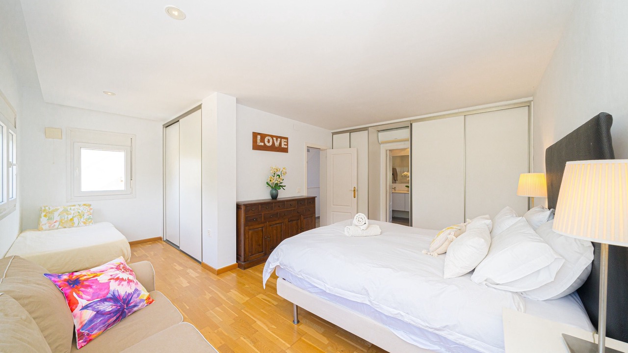 Photo of Bedroom in El Albir