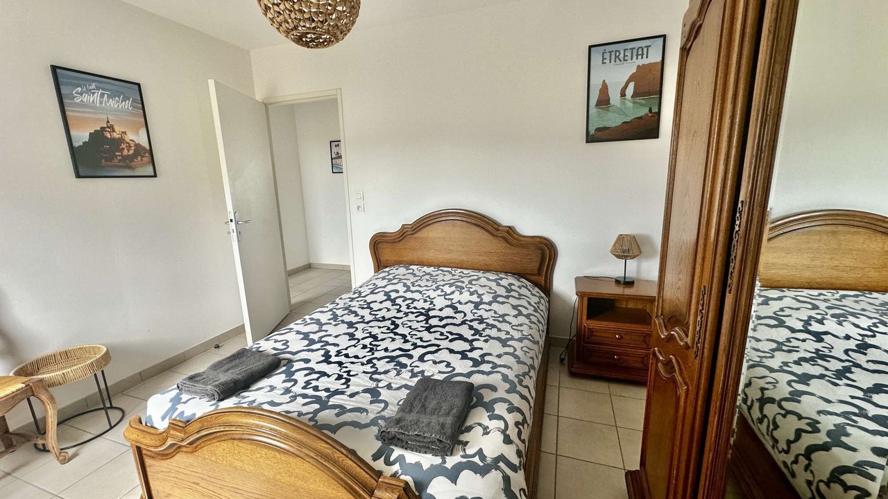 Photo of Bedroom in Courseulles-sur-Mer