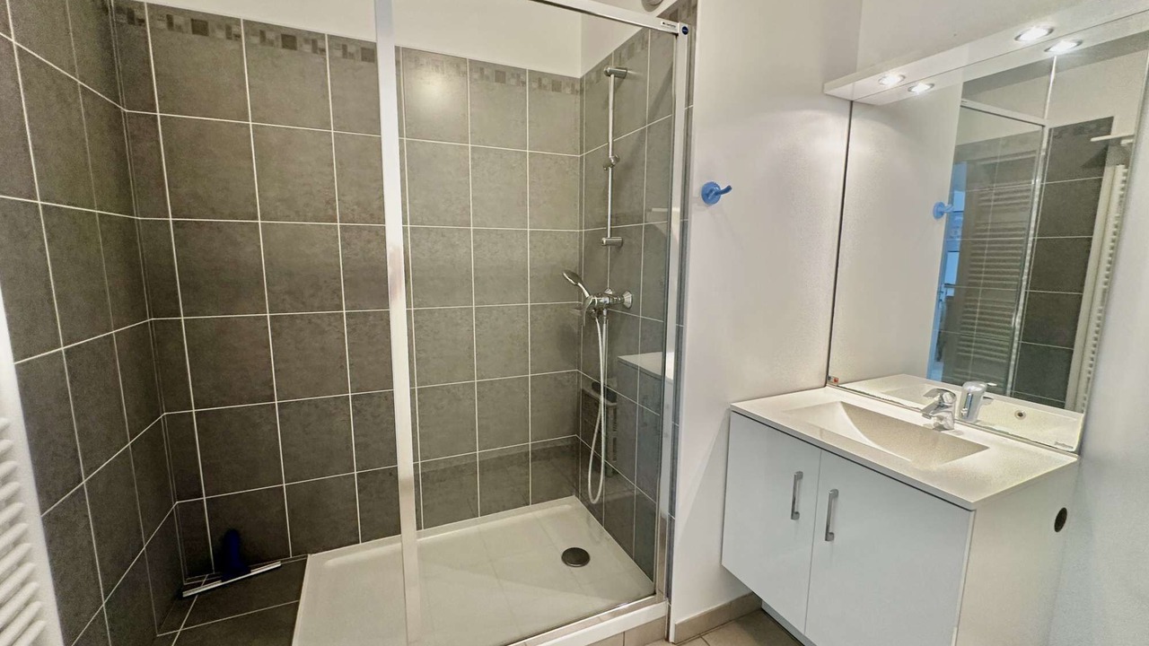 Photo of Bathroom in Courseulles-sur-Mer