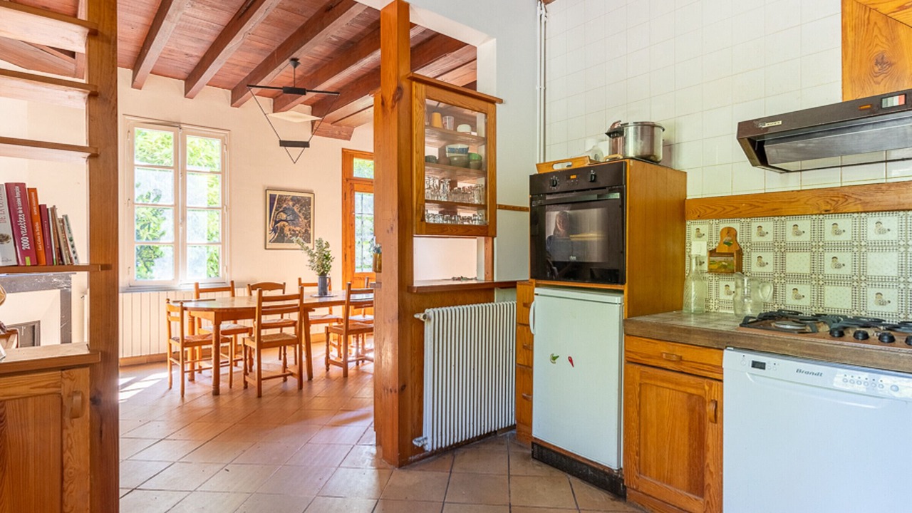 Photo of Kitchen in Parentis-en-Born