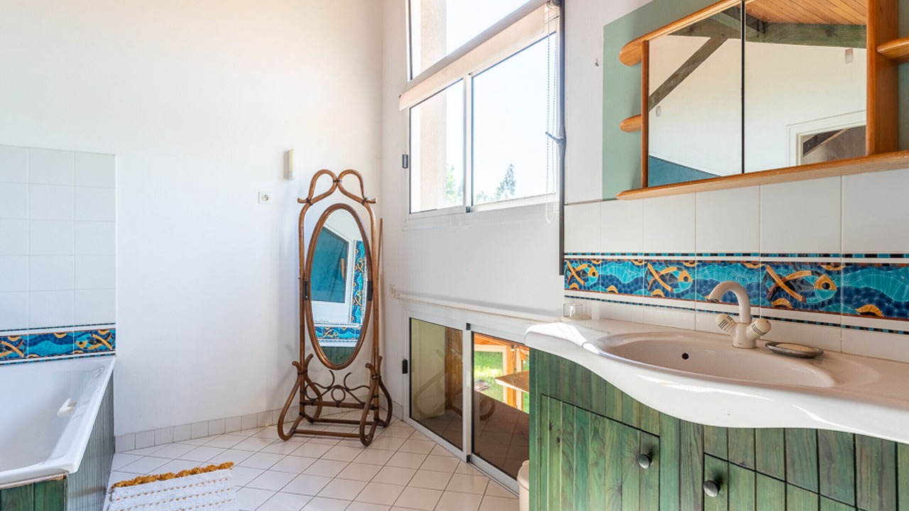 Photo of Bathroom in Parentis-en-Born