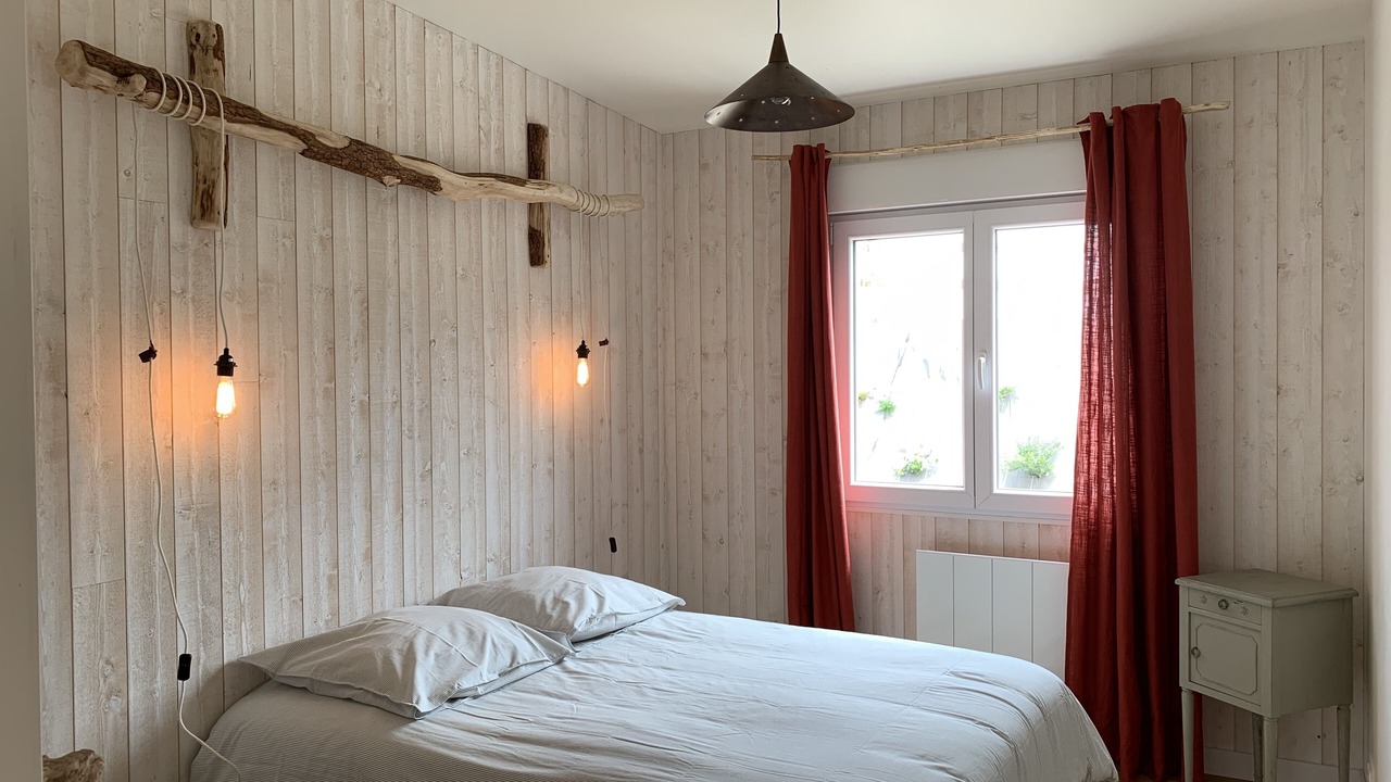Photo of Bedroom in Sartilly-Baie-Bocage