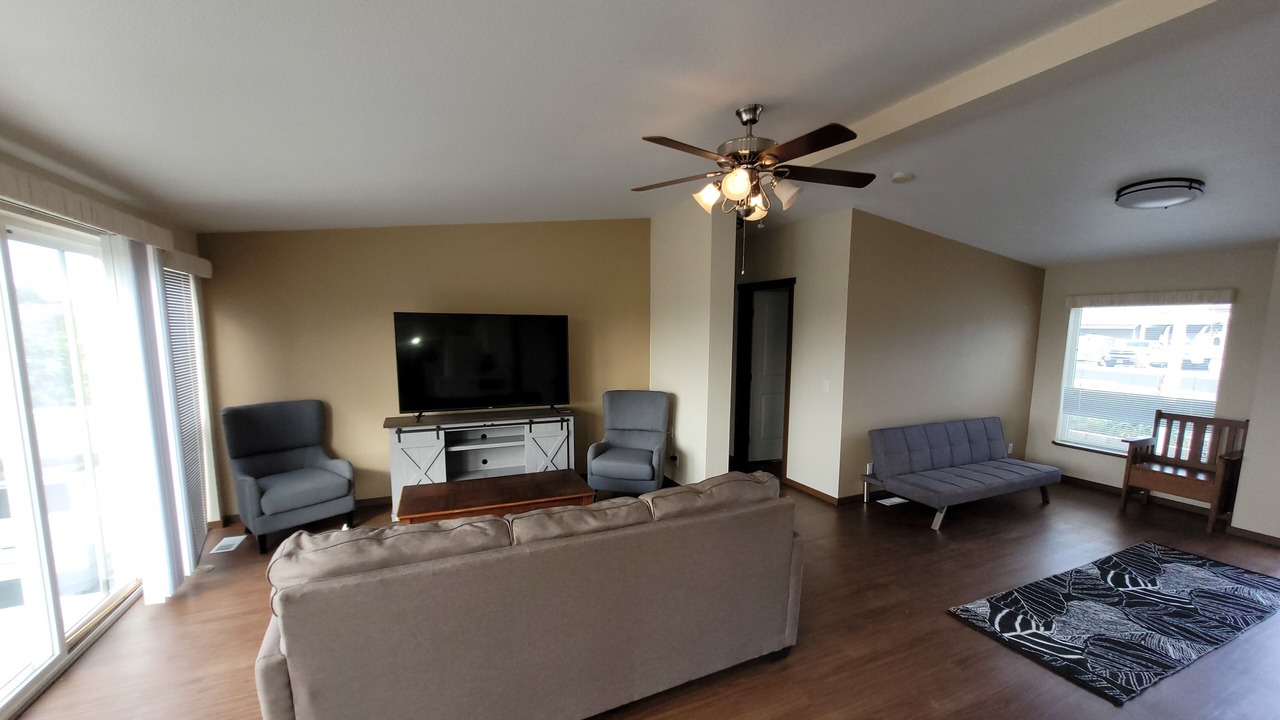 Photo of Livingroom in Desert Aire