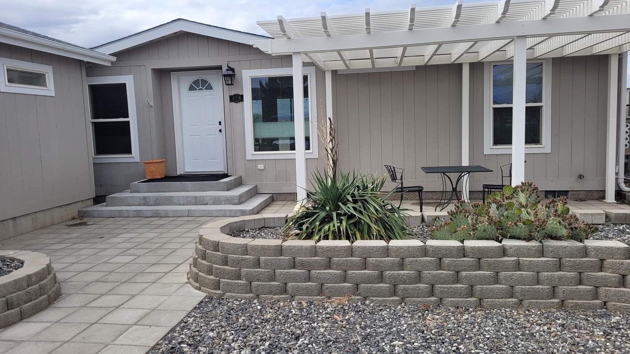 Photo of Outdoor in Desert Aire