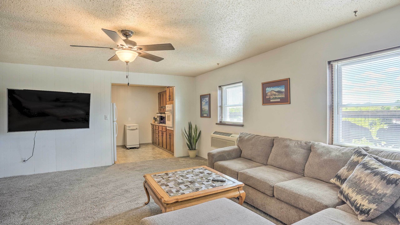 Photo of Livingroom in Chadron