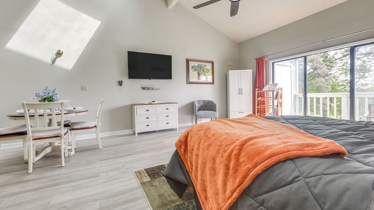 Photo of Bedroom in Little River