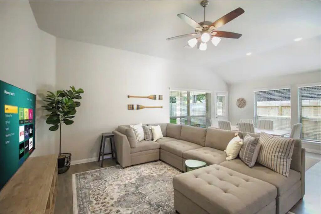Photo of Livingroom in Walden on Lake Conroe