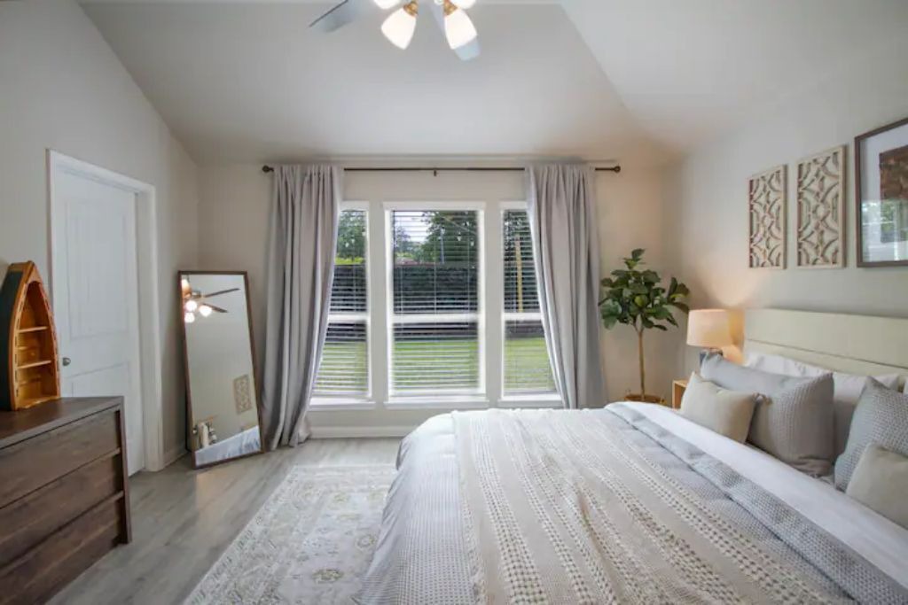 Photo of Bedroom in Walden on Lake Conroe