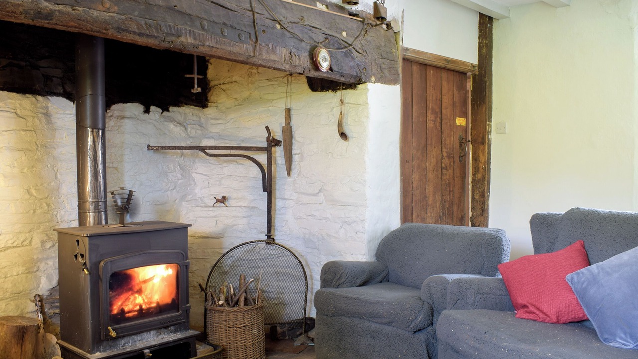 Photo of Bedroom in Tirabad