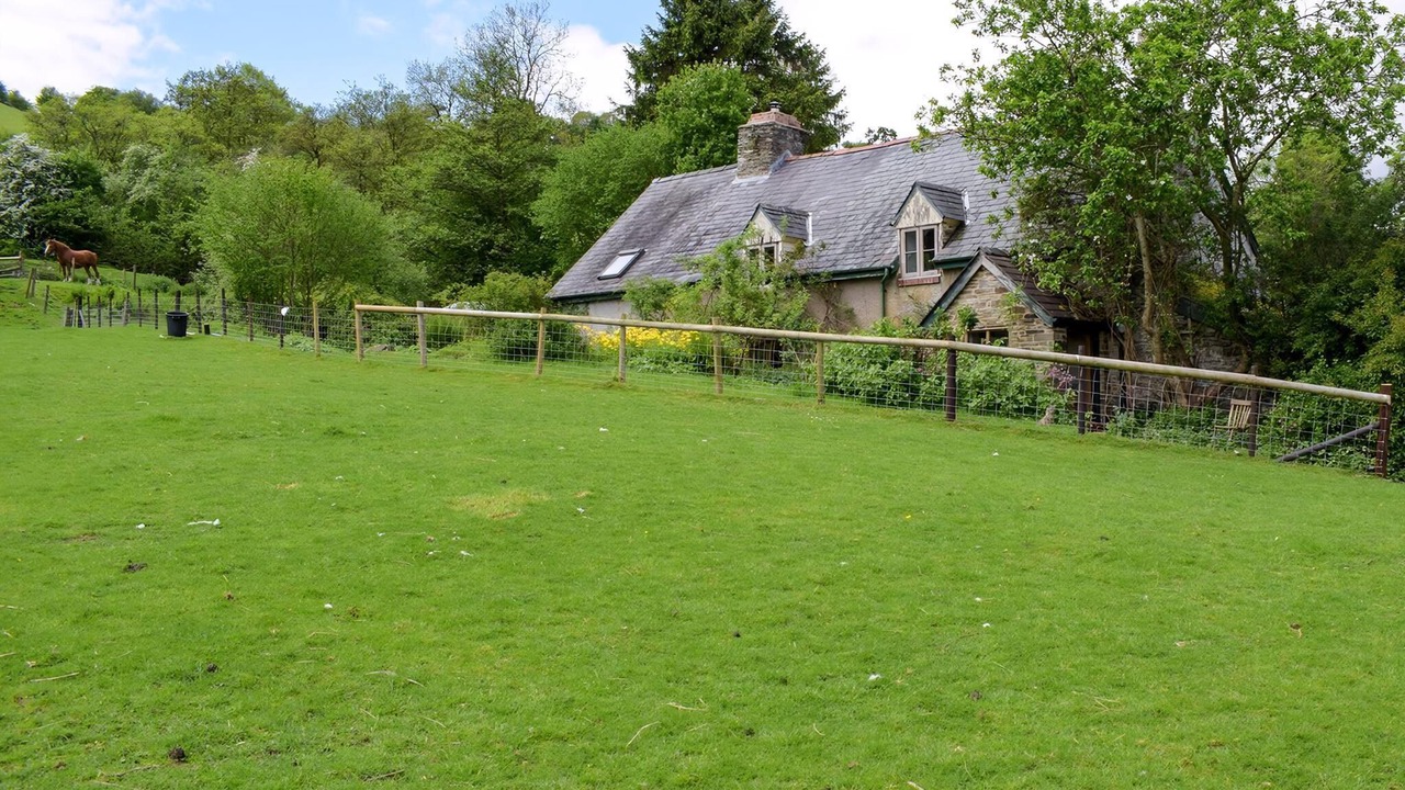 Photo of Outdoor in Tirabad