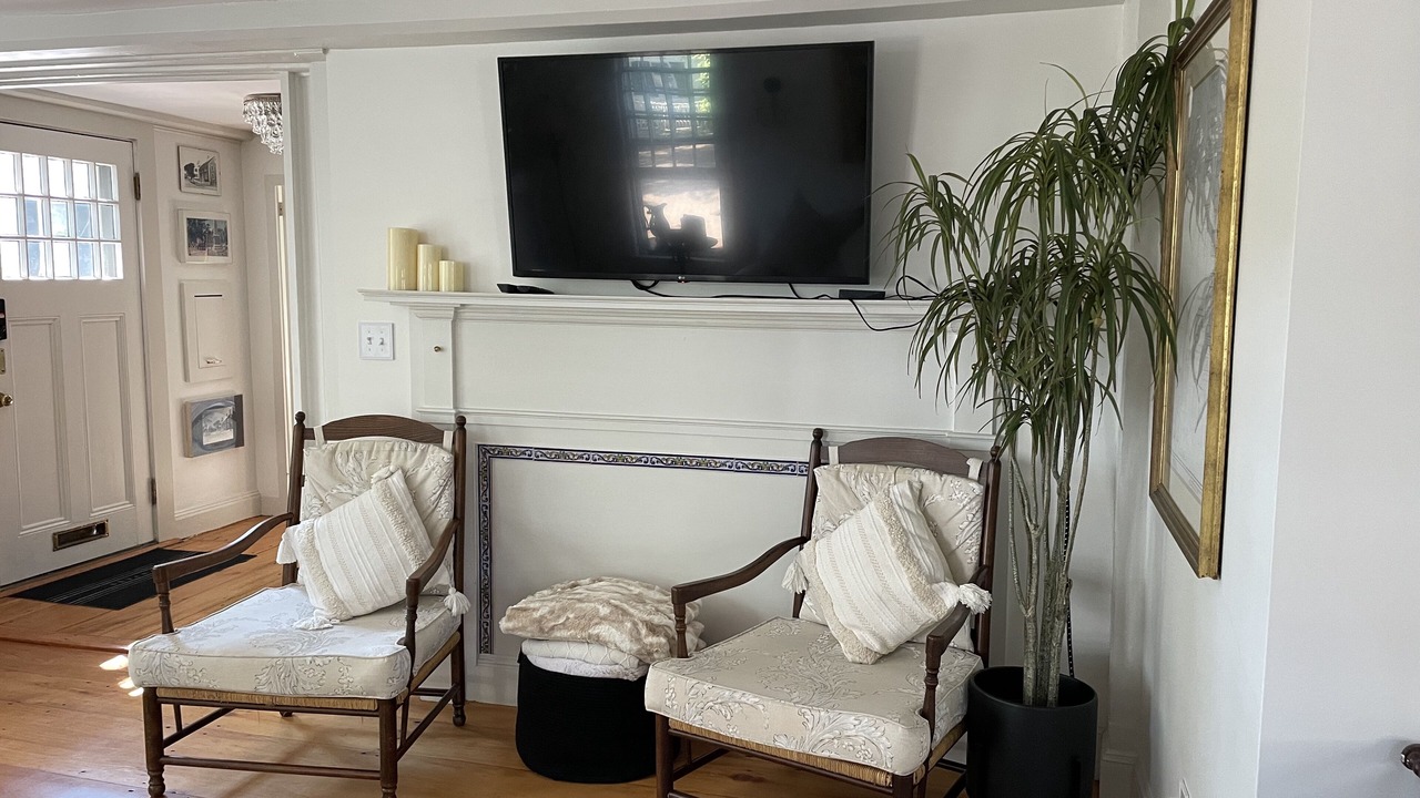 Photo of Livingroom in Nantucket Town