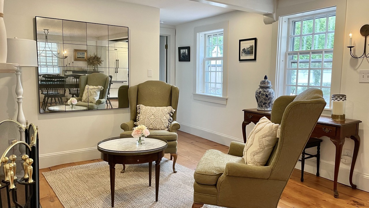 Photo of Others in Nantucket Town