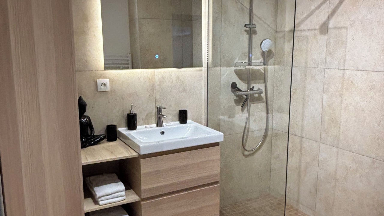 Photo of Bathroom in Chateau-Malo