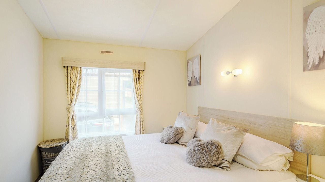 Photo of Others in Dollar