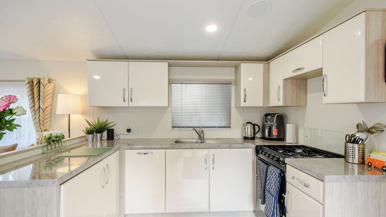 Photo of Others in Dollar