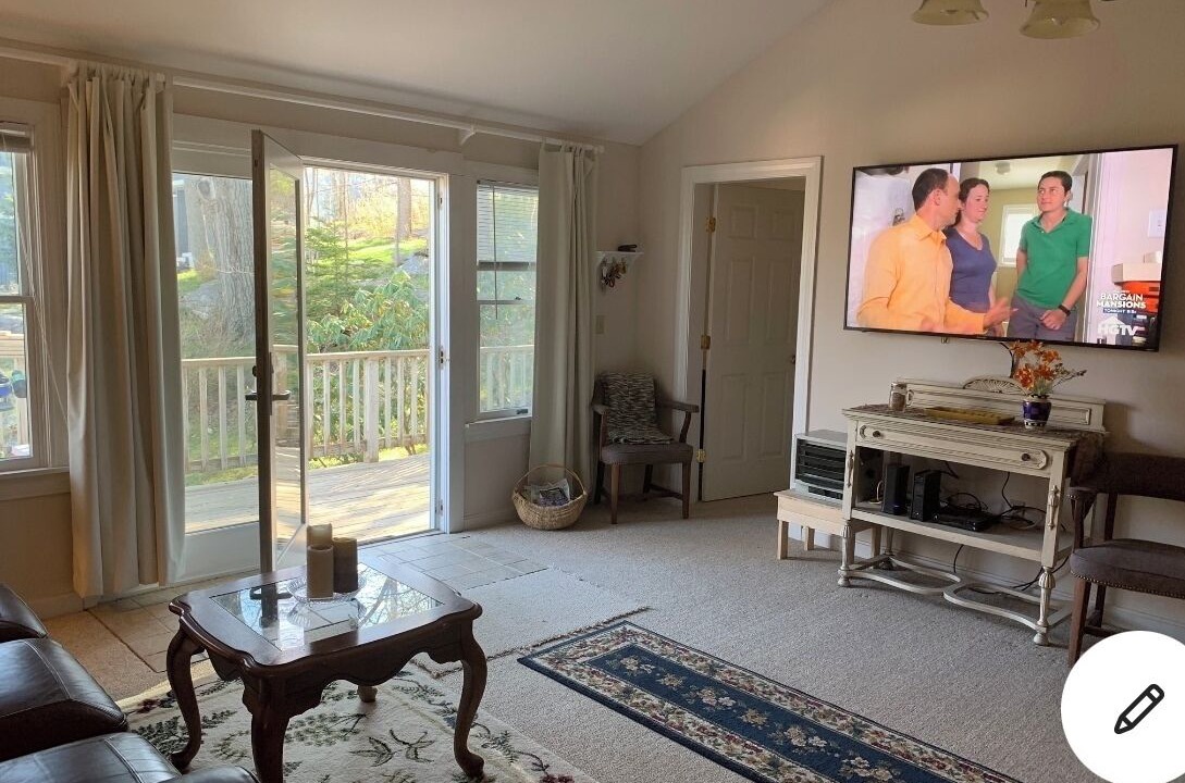 Photo of Livingroom in Boothbay Harbor