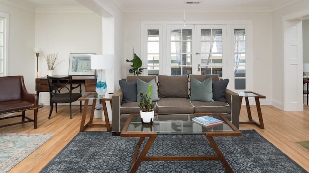 Photo of Livingroom in Hanover Place