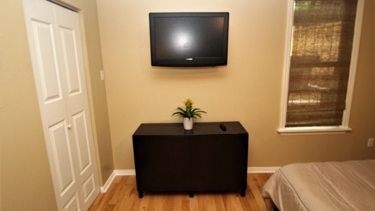 Photo of Bedroom in Squirrel Hill South