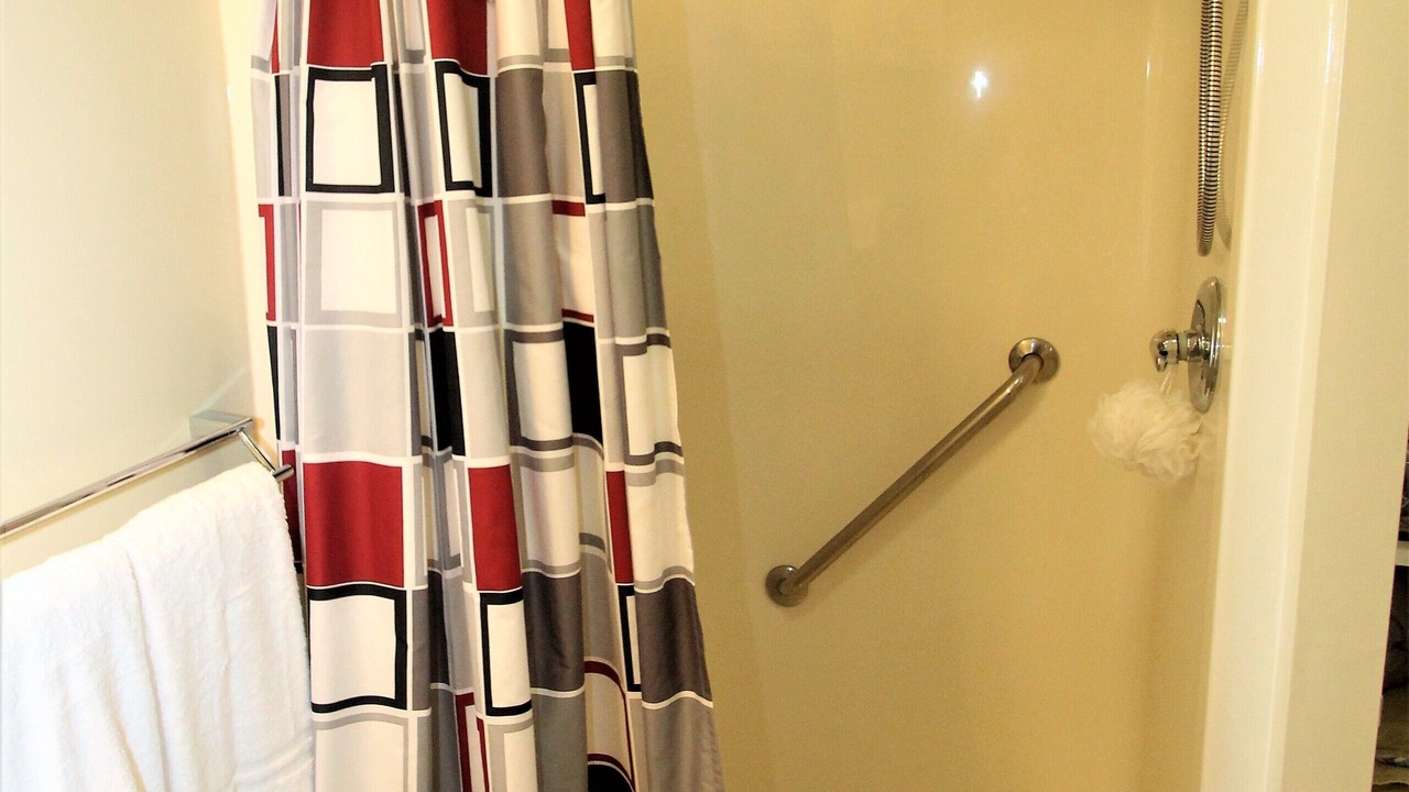 Photo of Bathroom in Squirrel Hill South