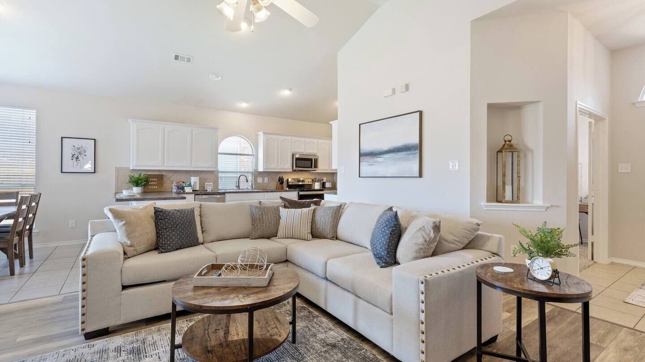 Photo of Livingroom in Keller