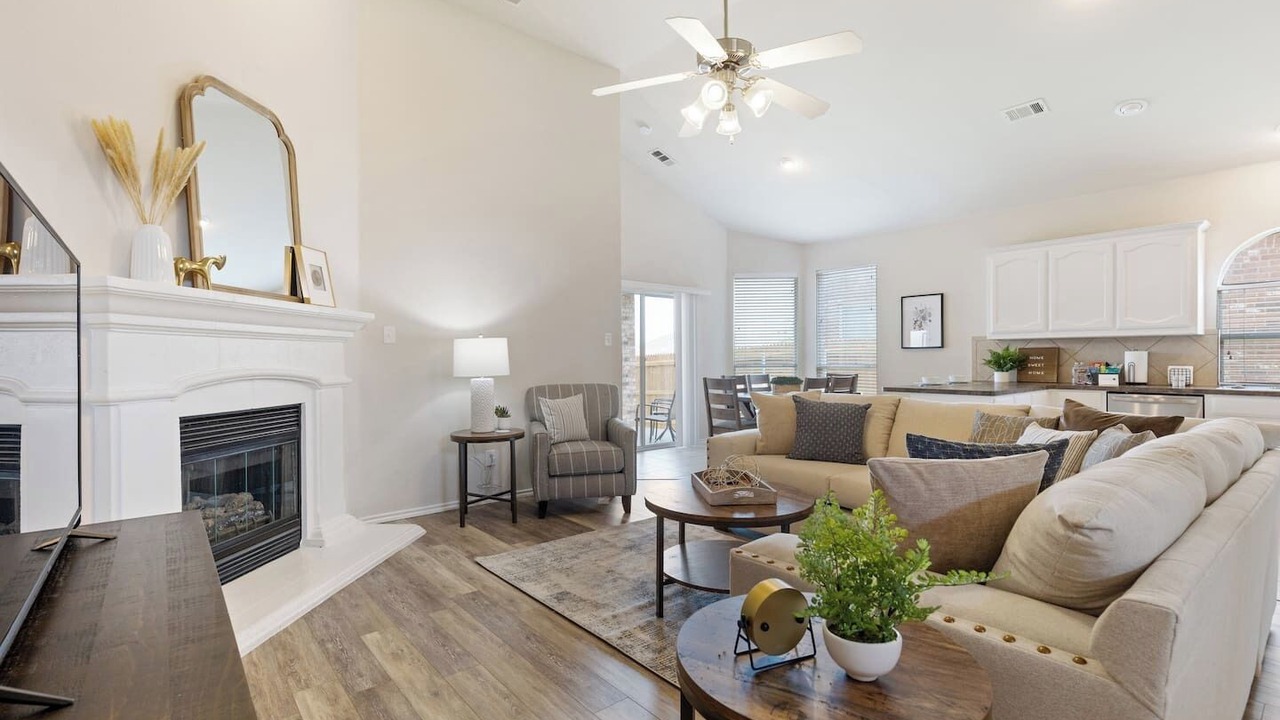 Photo of Livingroom in Keller