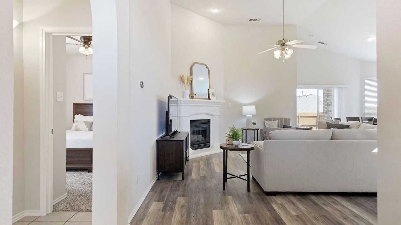 Photo of Livingroom in Keller