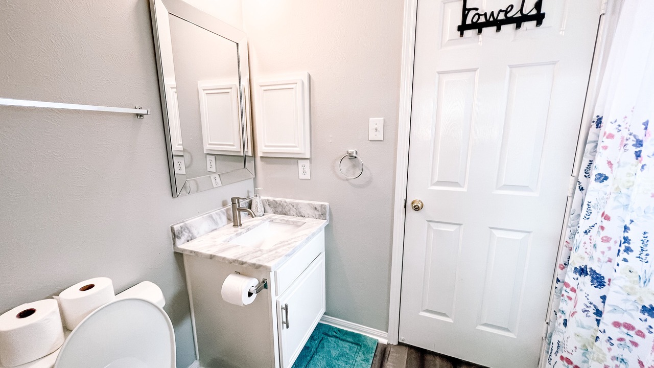 Photo of Bathroom in Clodine