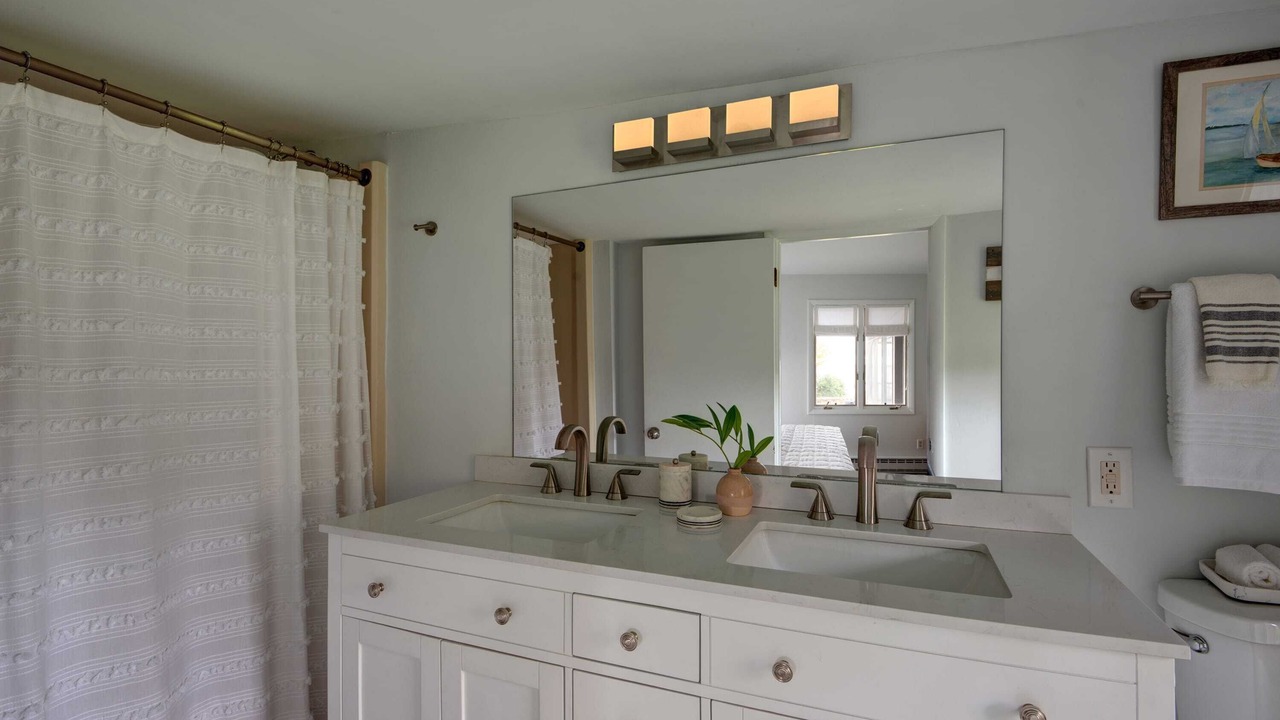 Photo of Bathroom in Town of Owasco