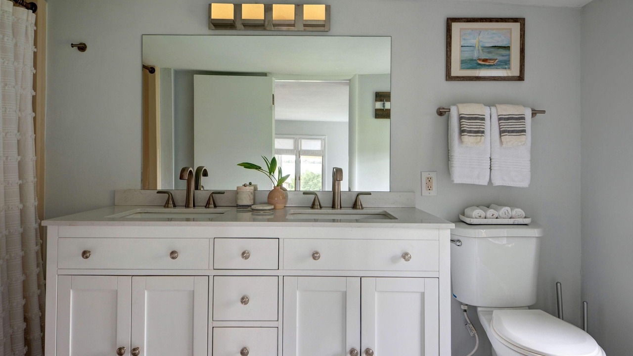 Photo of Bathroom in Town of Owasco