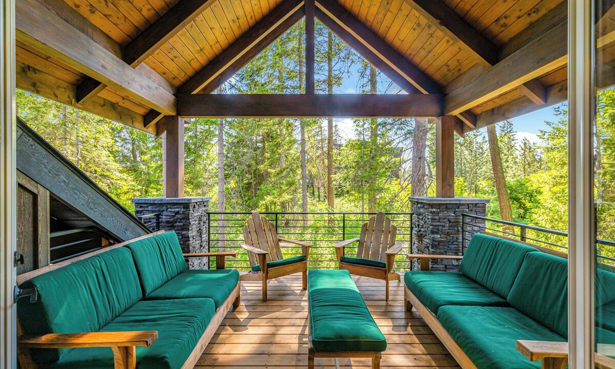 Photo of Outdoor in Roslyn