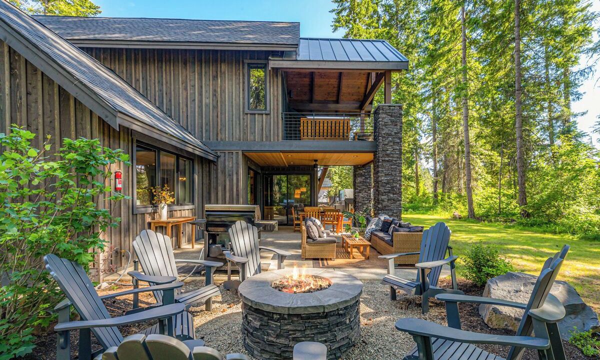 Photo of Outdoor in Roslyn