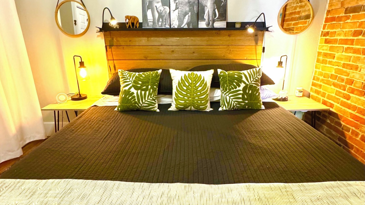Photo of Bedroom in Wilmington Historic District