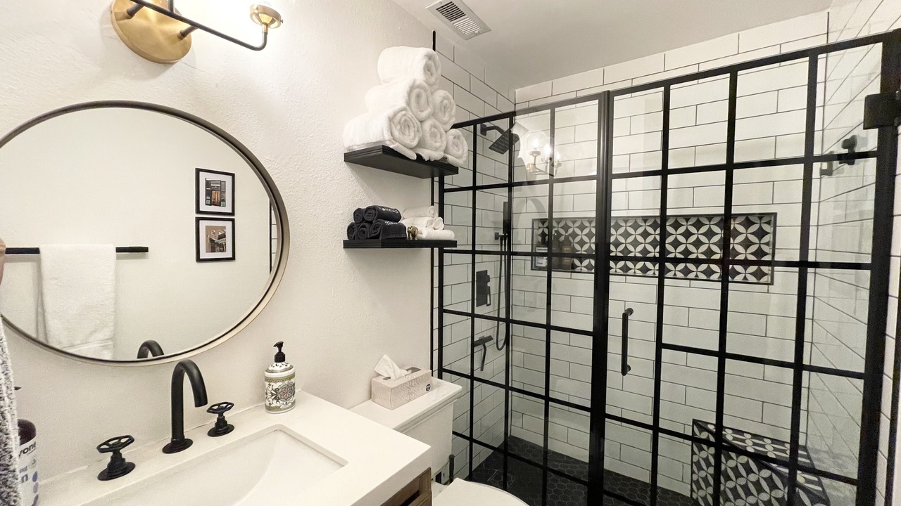 Photo of Bathroom in Wilmington Historic District