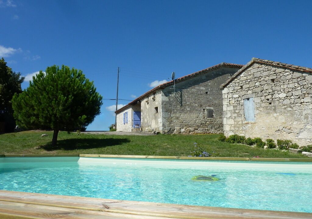 Photo of Outdoor in Perville