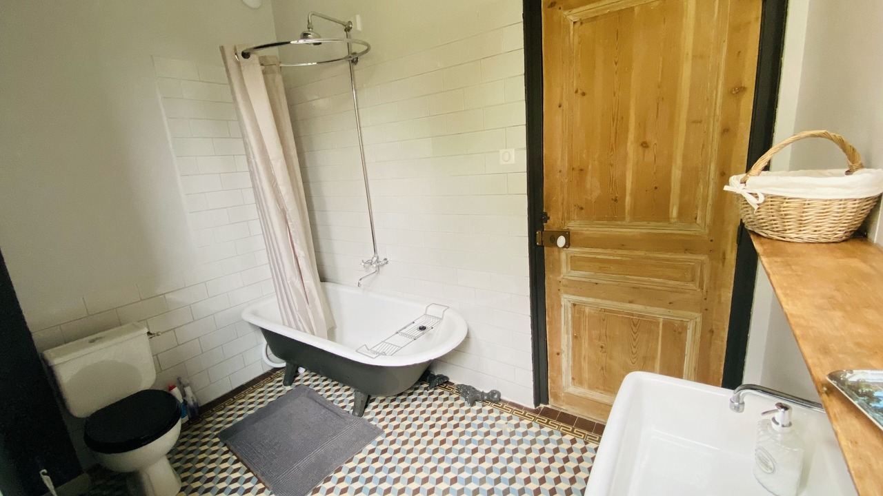 Photo of Bathroom in Crevecoeur-sur-lEscaut