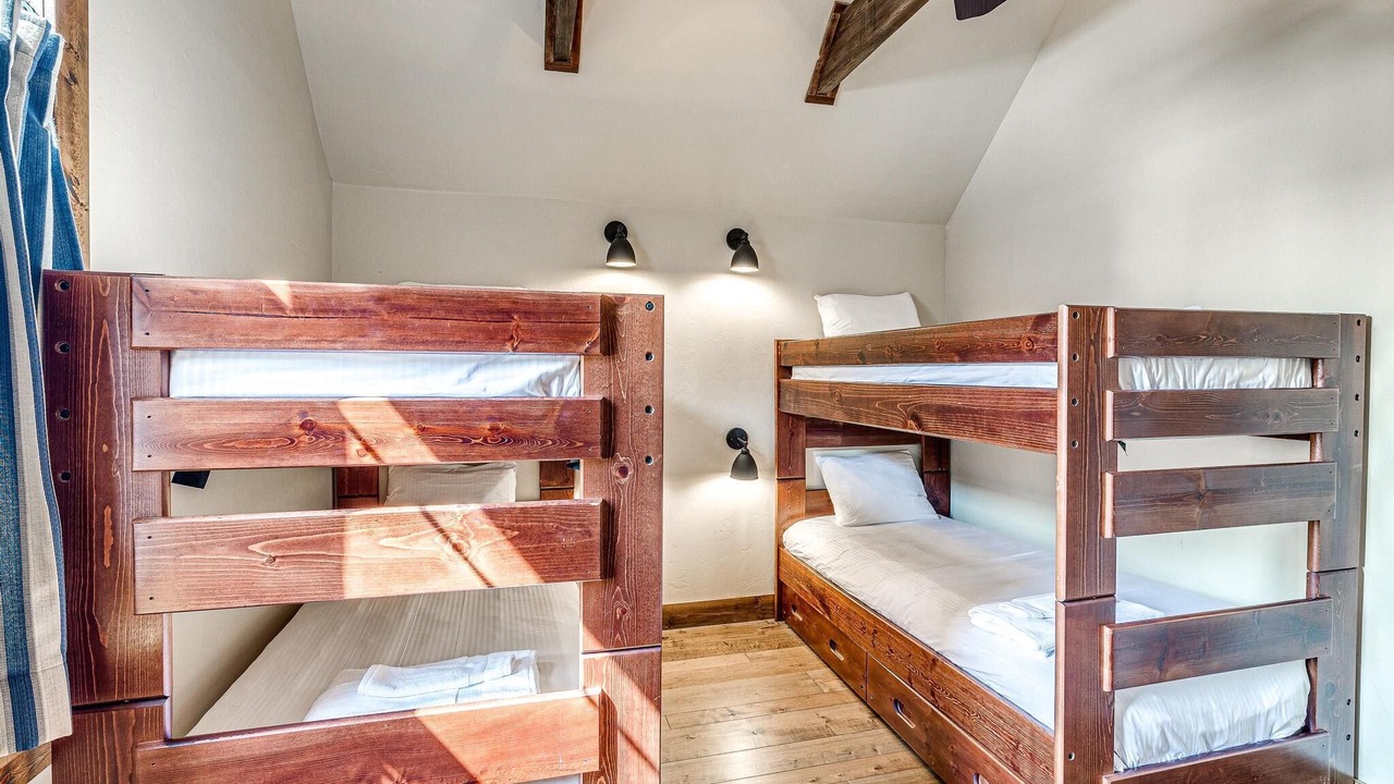 Photo of Bedroom in Eufaula