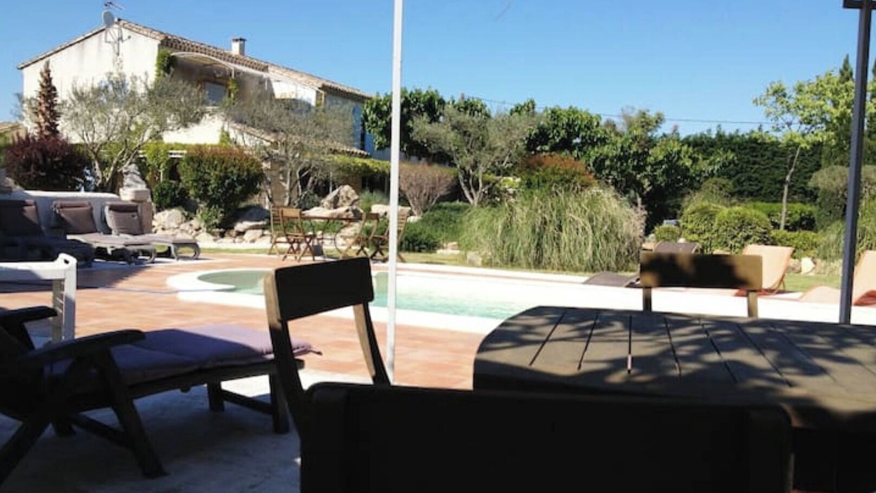 Photo of Outdoor in Maillane