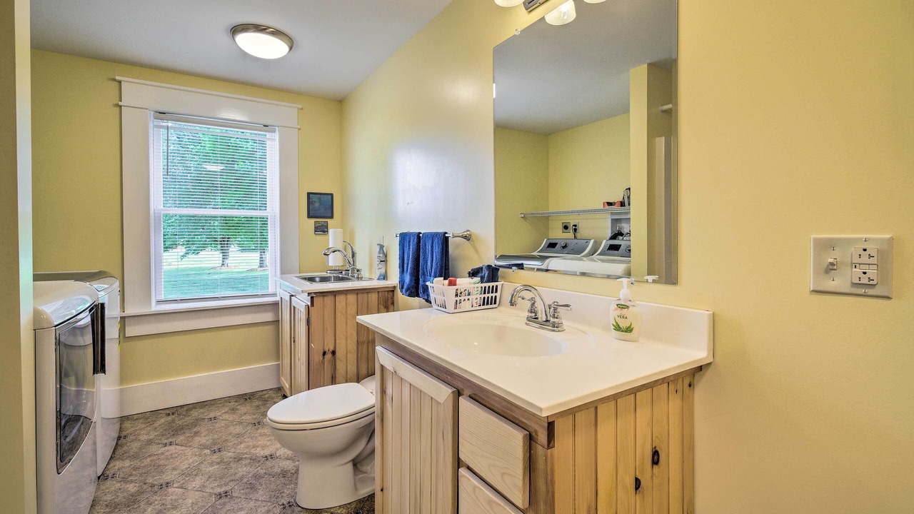 Photo of Bathroom in Oaks Corners