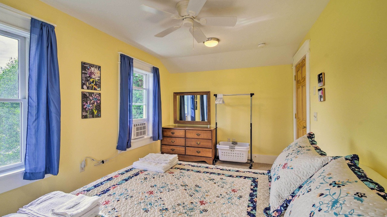 Photo of Bedroom in Oaks Corners