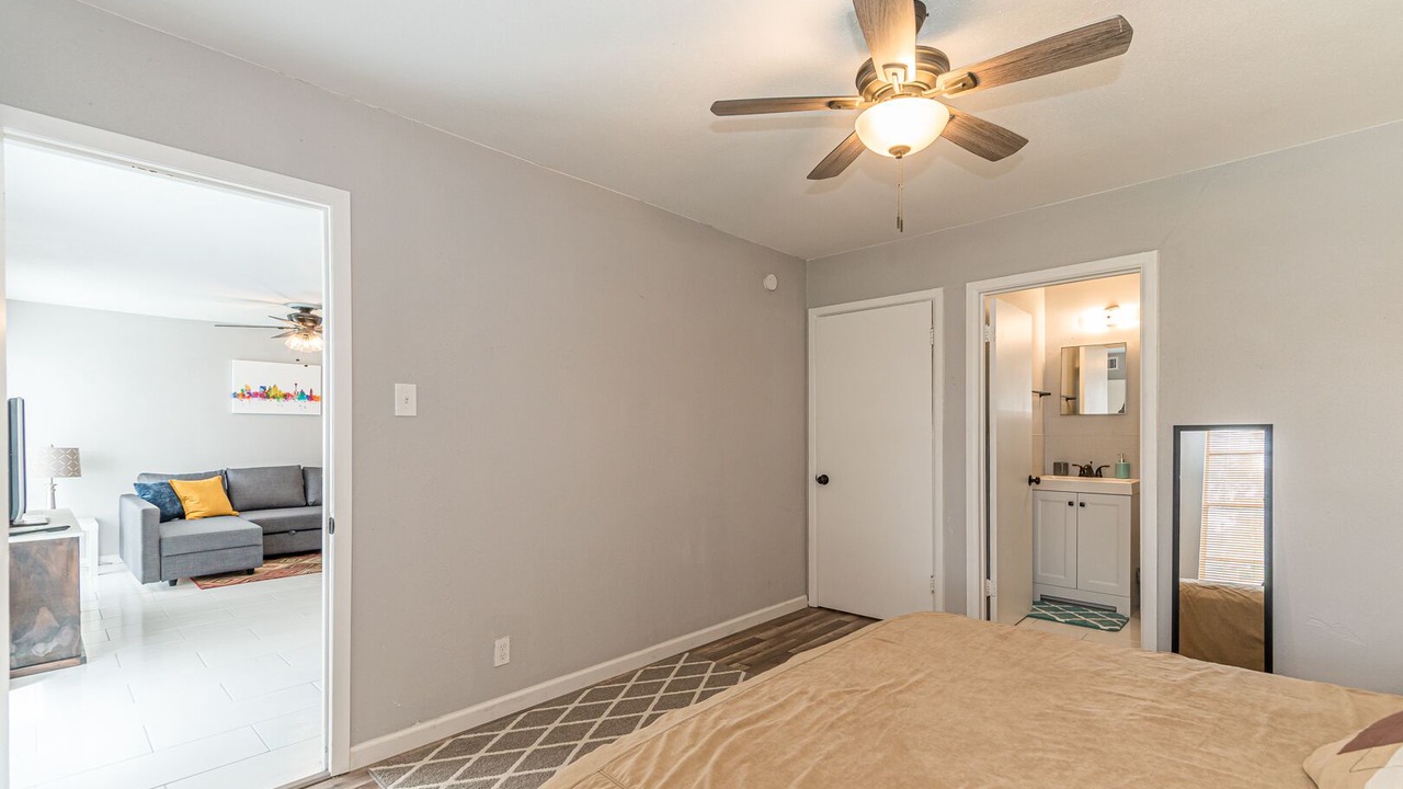 Photo of Bedroom in Mahncke Park