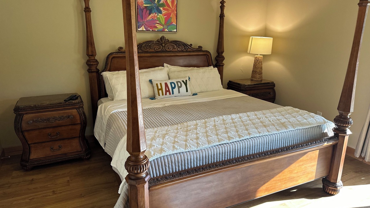 Photo of Bedroom in Sulphur