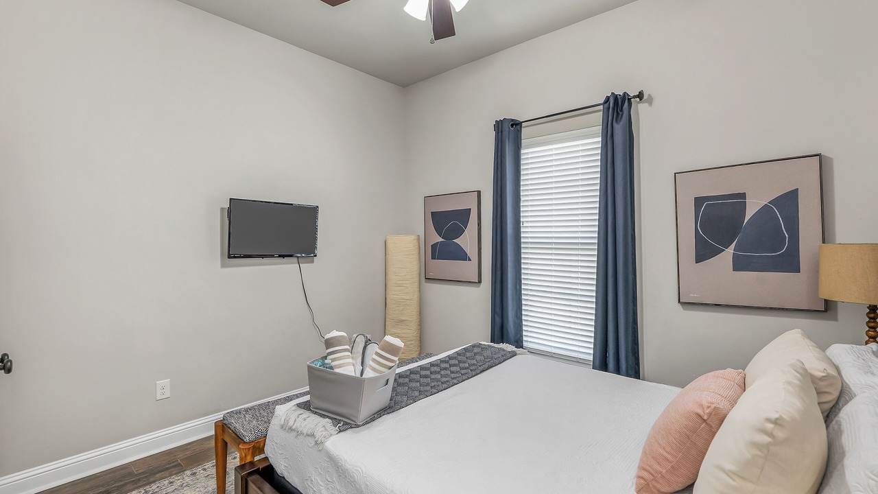 Photo of Bedroom in Shreveport